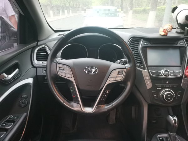 Hyundai Santa Fe 2013, 63800 км, за 7934 USD - фото 11