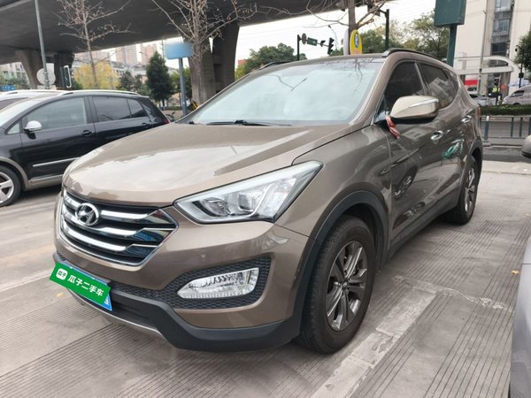 Hyundai Santa Fe · 2013 год
