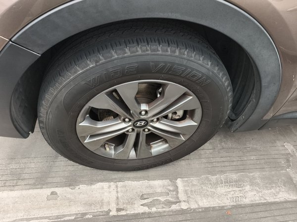 Hyundai Santa Fe 2013, 148900 км, за 6656 USD - фото 9