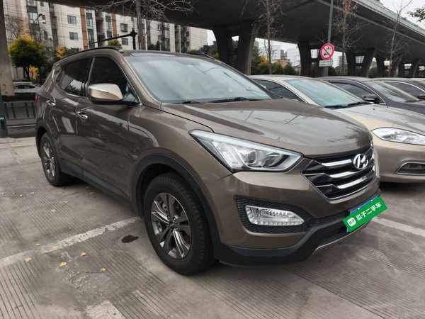 Hyundai Santa Fe 2013, 148900 км, за 6656 USD