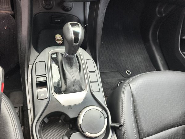 Hyundai Santa Fe 2013, 148900 км, за 6656 USD - фото 15