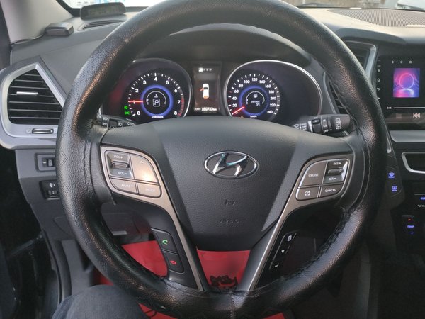 Hyundai Santa Fe 2015, 180700 км, за 6771 USD - фото 14