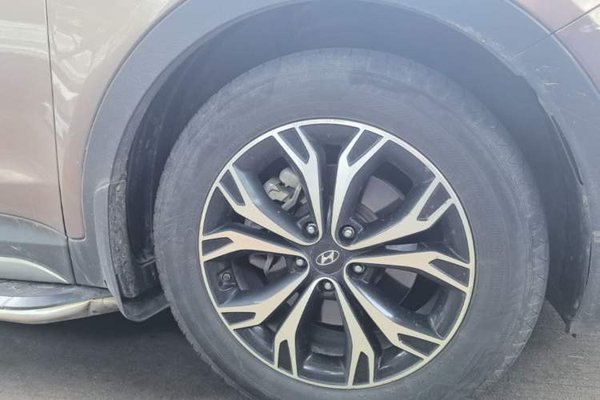 Hyundai Santa Fe 2017, 174300 км, за 9776 USD - фото 10