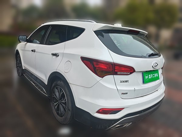 Hyundai Santa Fe 2017, 108600 км, за 7106 USD - фото 8