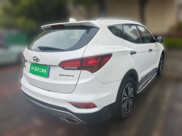 Hyundai Santa Fe 2017, 108600 км, за 7106 USD - фото 7