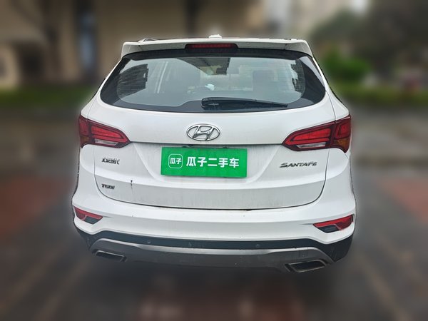 Hyundai Santa Fe · 2017 год