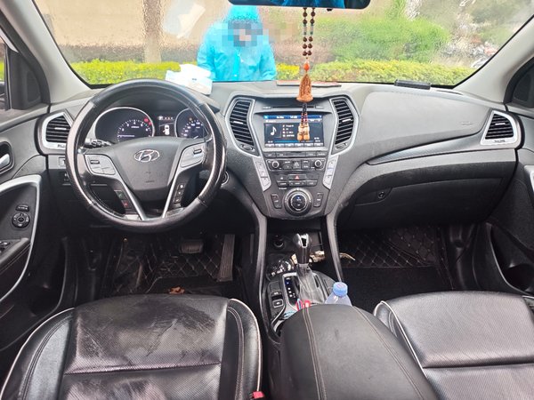 Hyundai Santa Fe 2017, 108600 км, за 7106 USD - фото 16