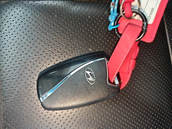 Hyundai Santa Fe 2017, 108600 км, за 7106 USD - фото 17