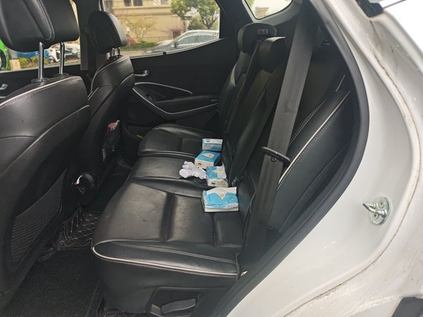 Hyundai Santa Fe 2017, 108600 км, за 7106 USD - фото 14