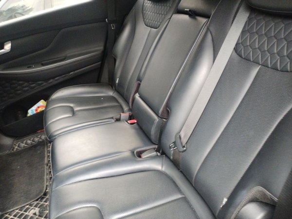 Hyundai Santa Fe 2019, 107800 км, за 10054 USD - фото 18