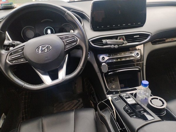 Hyundai Santa Fe 2019, 107800 км, за 10054 USD - фото 10