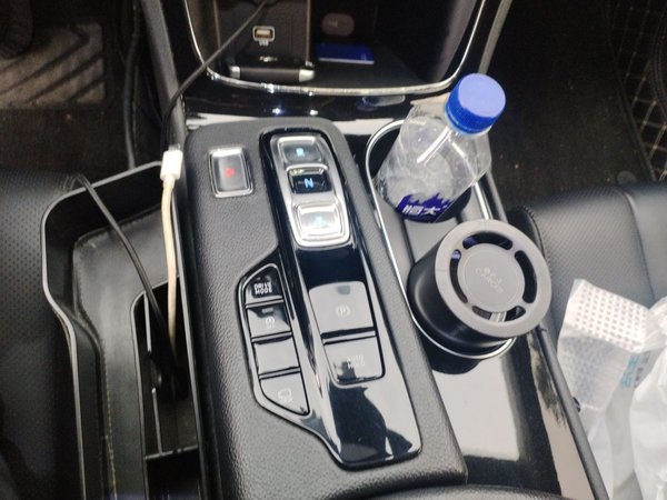 Hyundai Santa Fe 2019, 107800 км, за 10054 USD - фото 15