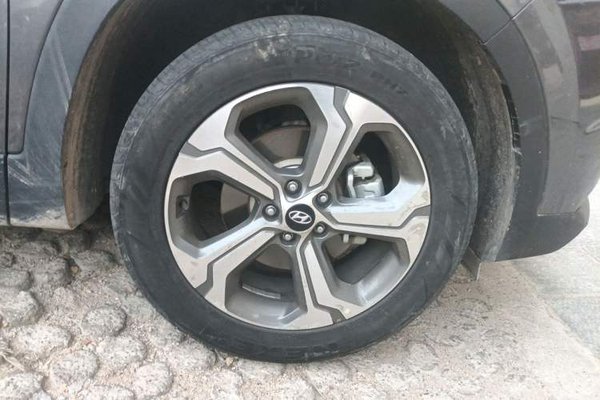 Hyundai Santa Fe 2019, 43099 км, за 14389 USD - фото 8
