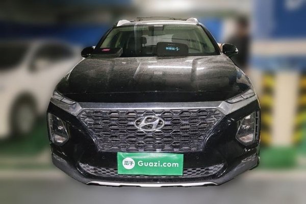 Hyundai Santa Fe 2020, 50000 км, за 12160 USD