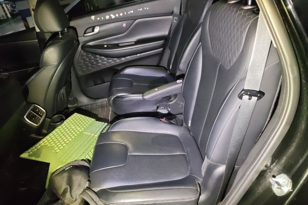 Hyundai Santa Fe 2020, 50000 км, за 12160 USD - фото 18