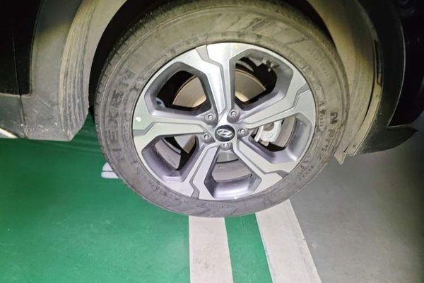 Hyundai Santa Fe 2020, 50000 км, за 12160 USD - фото 8