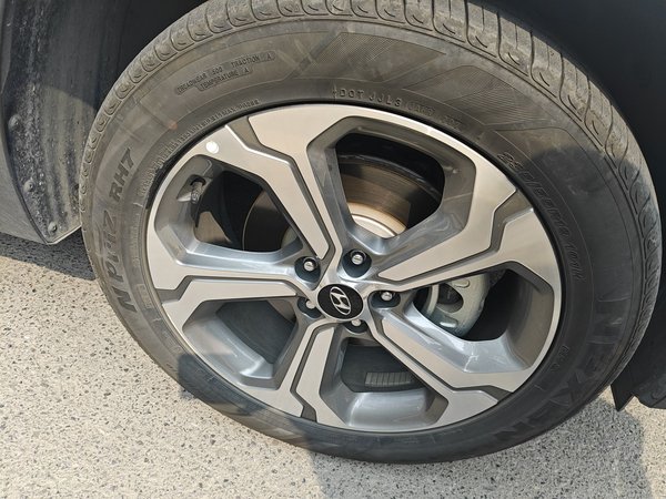 Hyundai Santa Fe 2020, 29100 км, за 17455 USD