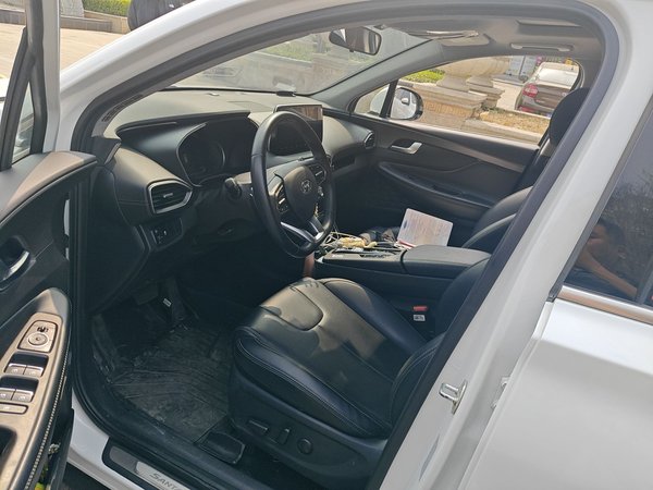 Hyundai Santa Fe 2020, 29100 км, за 17455 USD - фото 14