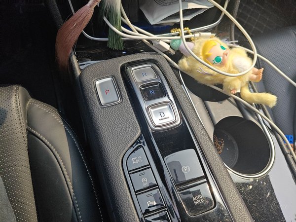 Hyundai Santa Fe 2020, 29100 км, за 17455 USD - фото 13