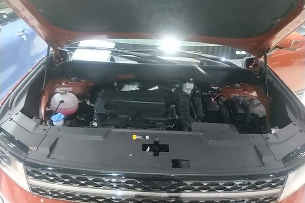 Hyundai Santa Fe 2024, 2100 км, за 32628 USD