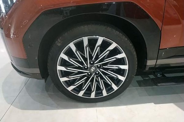 Hyundai Santa Fe 2024, 2100 км, за 32628 USD - фото 17