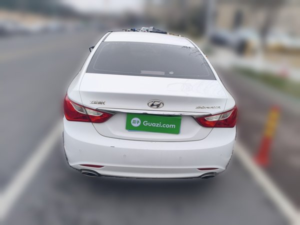 Hyundai Sonata 2014, 151600 км, за 4893 USD
