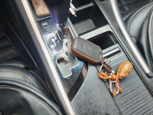 Hyundai Sonata 2014, 151600 км, за 4893 USD - фото 9