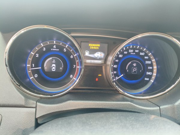 Hyundai Sonata 2014, 151600 км, за 4893 USD - фото 12