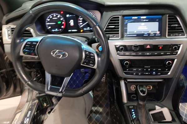 Hyundai Sonata 2015, 101600 км, за 6334 USD