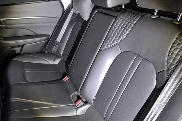 Hyundai Sonata 2020, 45600 км, за 11659 USD - фото 14