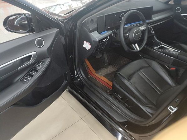 Hyundai Sonata 2024, 44400 км, за 16409 USD - фото 19