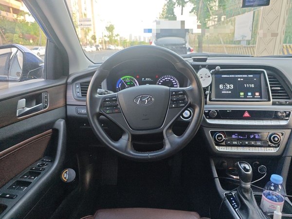 Hyundai Sonata Plug-in Hybrid 2018, 80500 км, за 8319 USD - фото 11