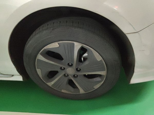 Hyundai Sonata Plug-in Hybrid 2018, 108900 км, за 9759 USD