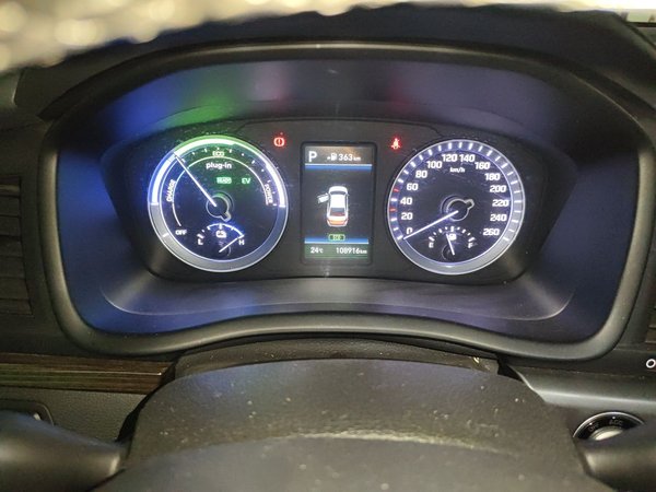Hyundai Sonata Plug-in Hybrid 2018, 108900 км, за 9759 USD - фото 8