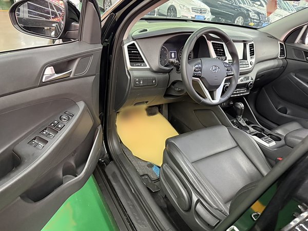 Hyundai Tucson 2015, 136300 км, за 6548 USD - фото 13