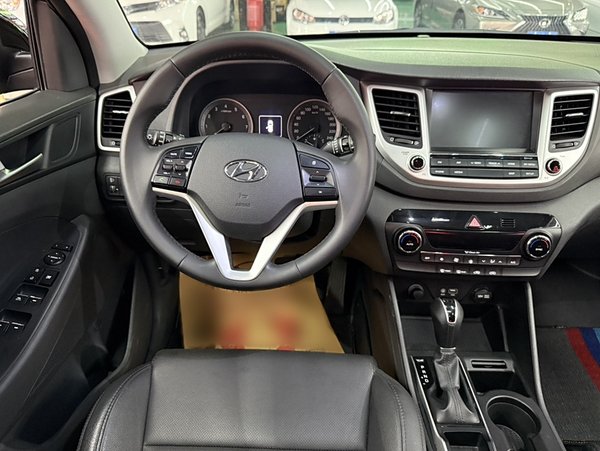 Hyundai Tucson 2015, 136300 км, за 6548 USD - фото 11