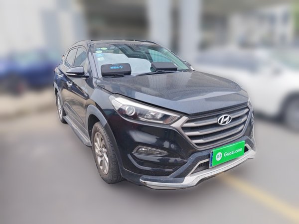 Hyundai Tucson 2015, 68100 км, за 8270 USD