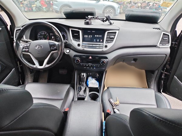 Hyundai Tucson 2015, 68100 км, за 8270 USD - фото 17