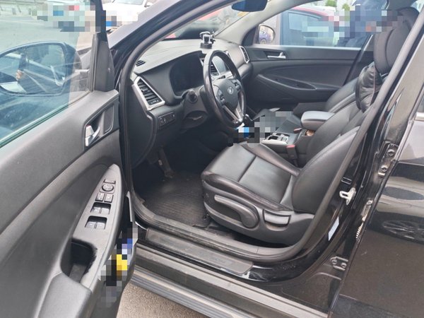 Hyundai Tucson 2015, 68100 км, за 8270 USD - фото 18