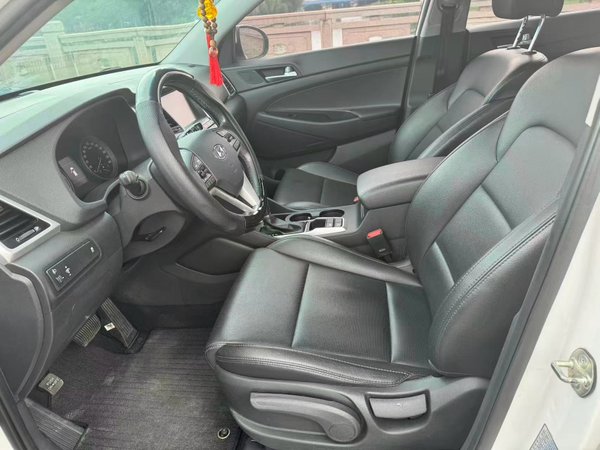 Hyundai Tucson 2015, 101600 км, за 7809 USD - фото 21