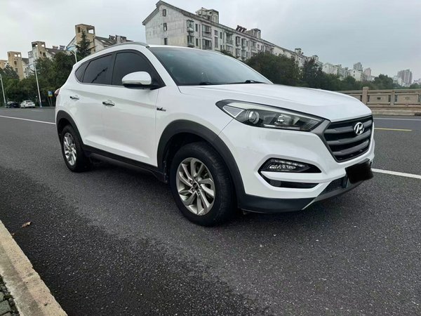 Hyundai Tucson 2015, 101600 км, за 7809 USD - фото 6