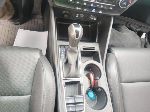 Hyundai Tucson 2015, 101600 км, за 7809 USD - фото 14