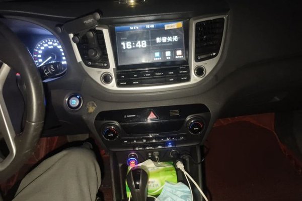 Hyundai Tucson 2015, 104100 км, за 8139 USD