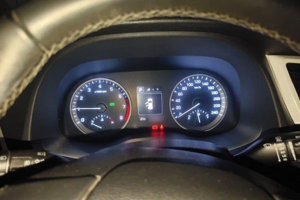 Hyundai Tucson 2015, 104100 км, за 8139 USD