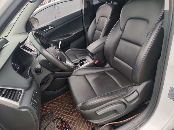 Hyundai Tucson 2015, 116500 км, за 7340 USD - фото 18