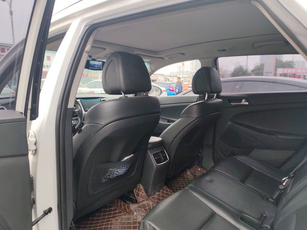 Hyundai Tucson 2015, 116500 км, за 7340 USD - фото 21