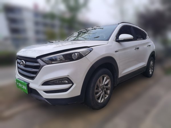Hyundai Tucson · 2015 год