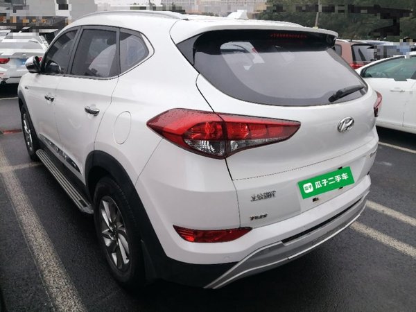 Hyundai Tucson 2015, 140900 км, за 7621 USD