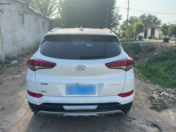 Hyundai Tucson 2015, 166100 км, за 6847 USD