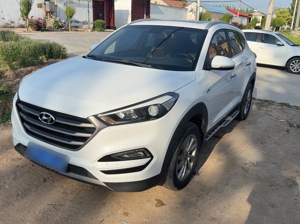 Hyundai Tucson · 2015 год